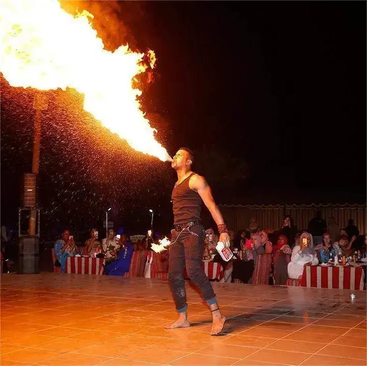emirates-evening-safari-dubai-tourism-packages-fireshow
